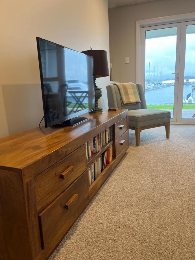 The Boathouse Apartment One Tree Point Bagian luar foto